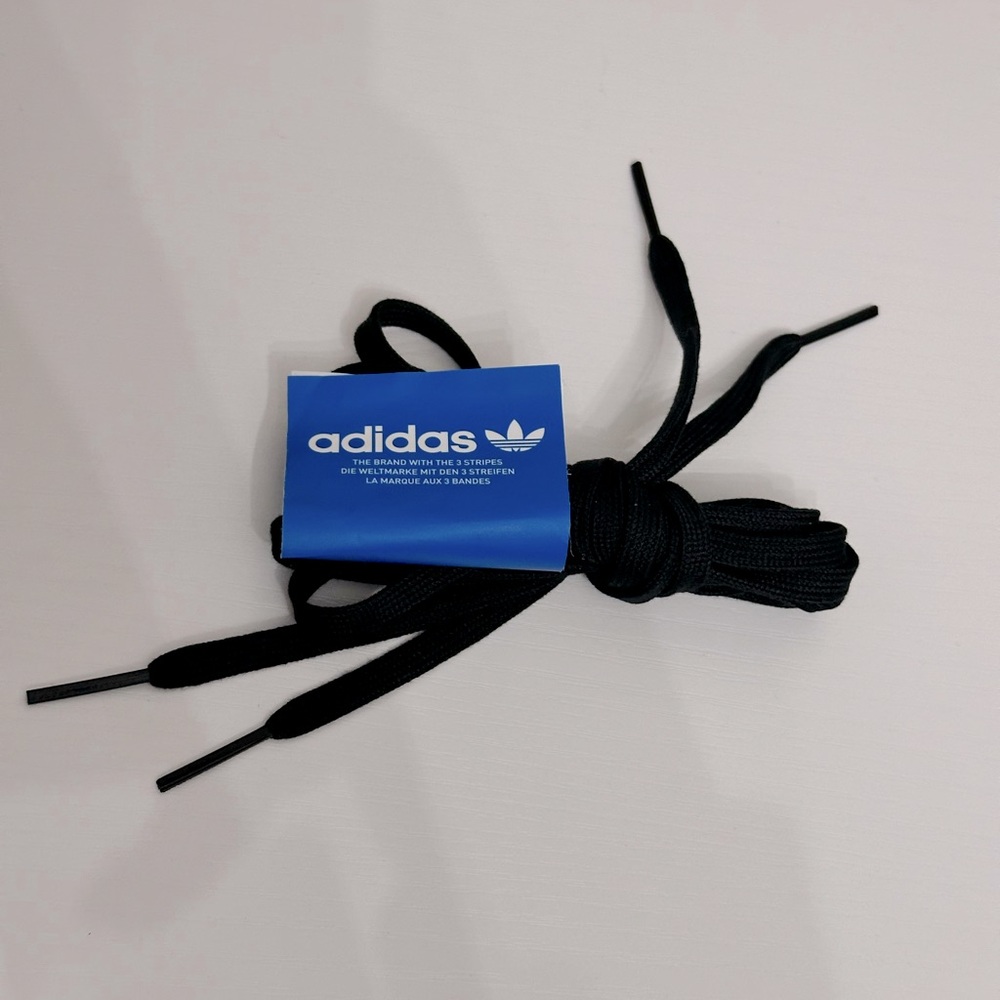 Adidas black shoelace, shoelace with tag. NTW . 100 authentic. Shoelace sneakers